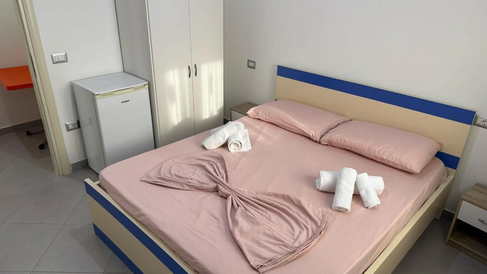 Namelijan'S Hotel Spille