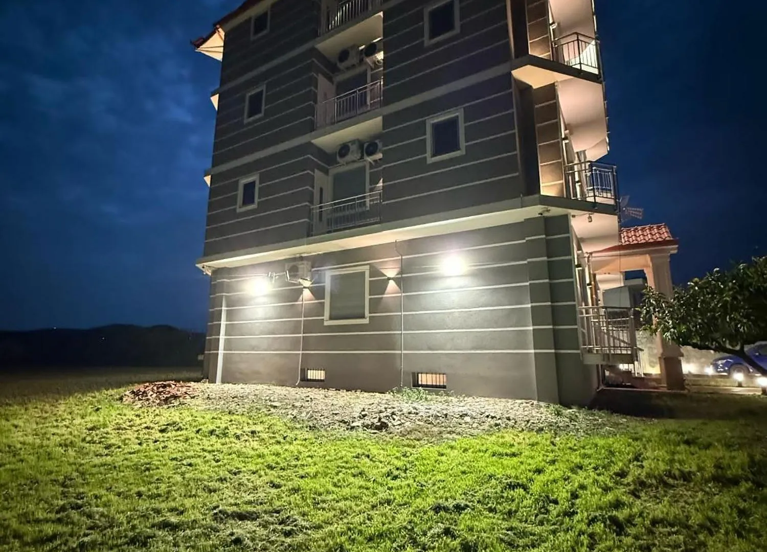 Namelijan'S Hotel Spille 0*,  Albania